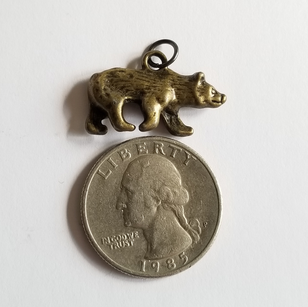 Relisted - Bear pendant charm antiqued gold tone metal animal - Picture 7 of 10